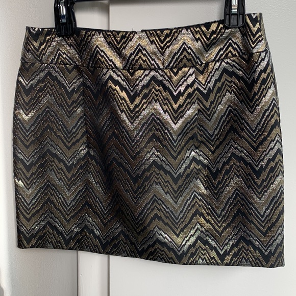 Trina Turk size 6 mini skirt - metallic - Picture 5 of 5